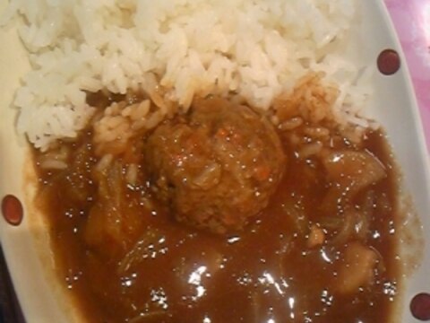 カレーを豪華に♪ハンバーグカレー